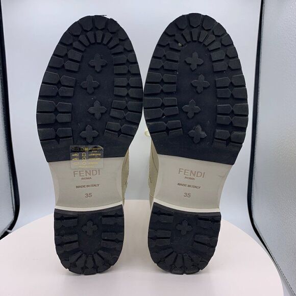 Fendi biker/combat boot, off white, never worn, zipper close, leather, size 4 - Picture 10 of 16